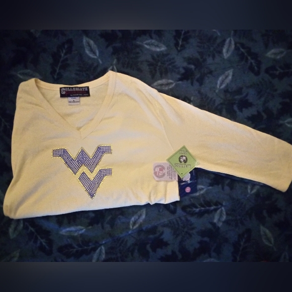 Collegiate Fashionista University of West Virginia - Picture 3 of 14